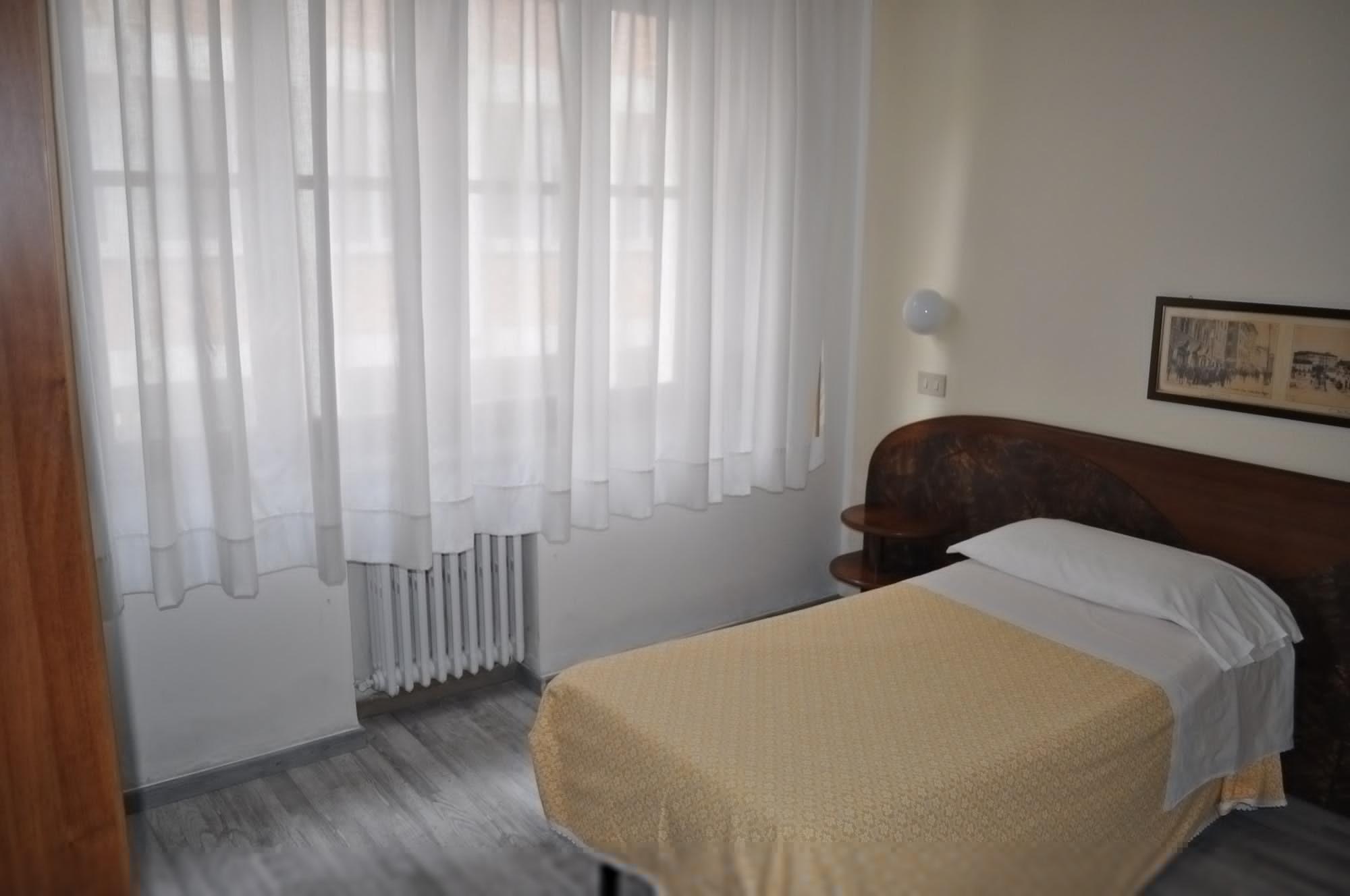 פיזה Hotel Cecile מראה חיצוני תמונה