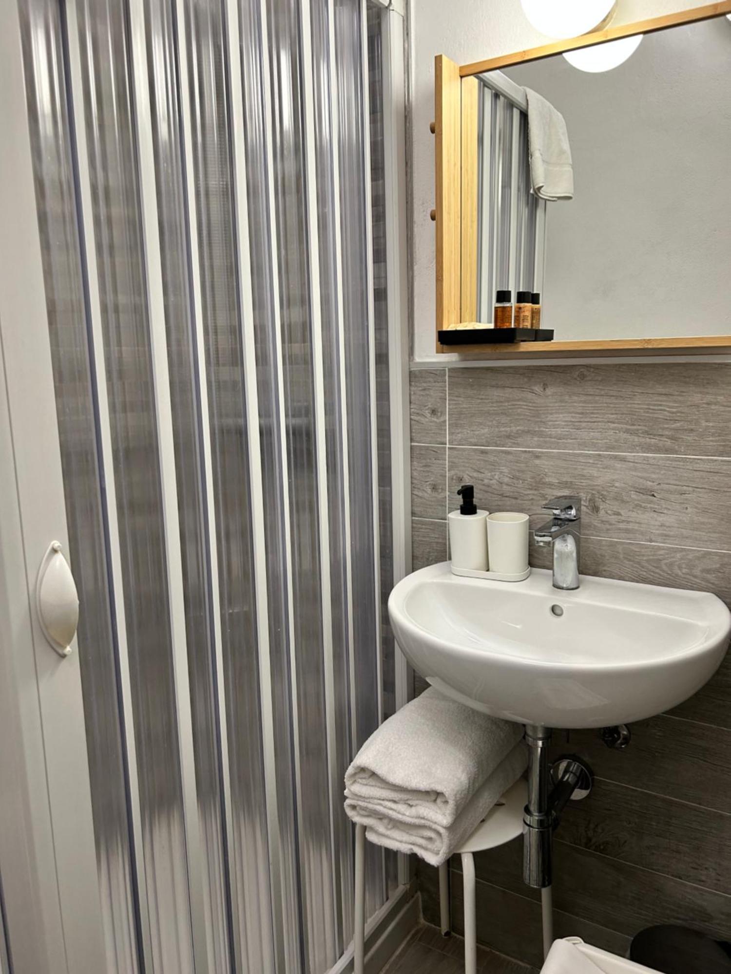 פיזה Hotel Cecile מראה חיצוני תמונה