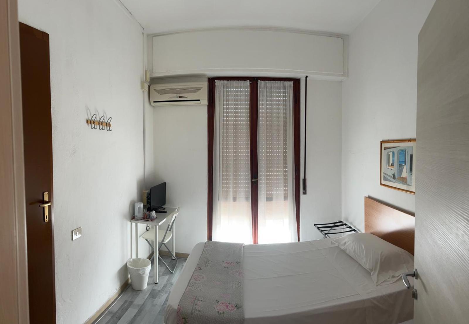 פיזה Hotel Cecile מראה חיצוני תמונה